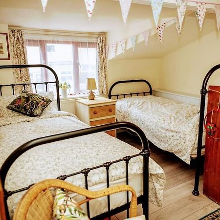 Spacious Charming Cottage Near Lake And Sea هورنسي المظهر الخارجي الصورة
