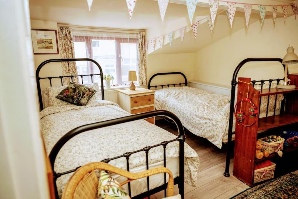 Spacious Charming Cottage Near Lake And Sea هورنسي المظهر الخارجي الصورة