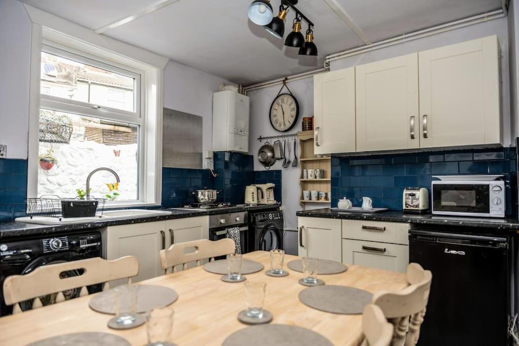 Spacious Charming Cottage Near Lake And Sea هورنسي المظهر الخارجي الصورة